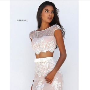 Sherri hill dress NEEDS TO GO ASAP